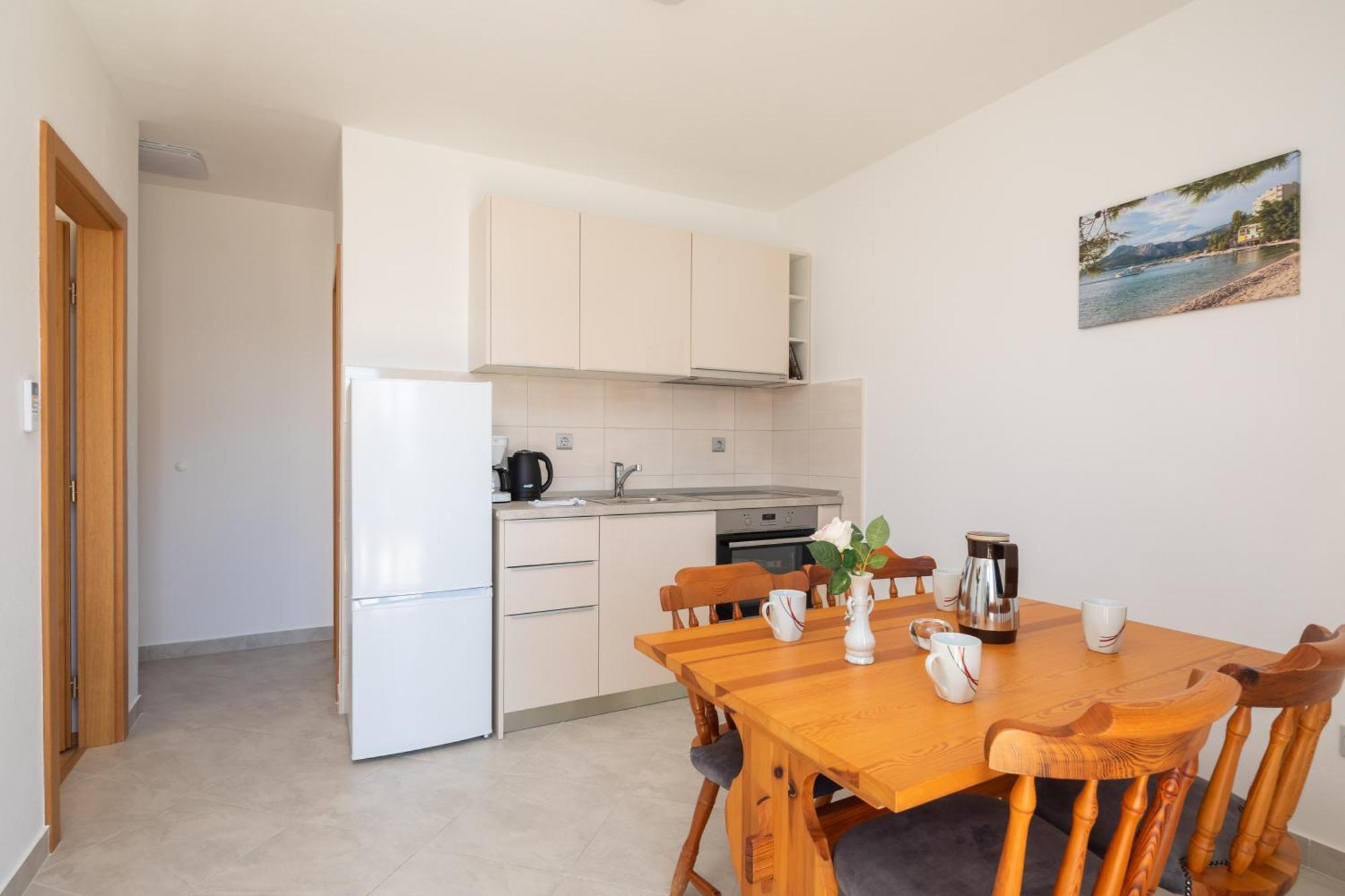 Sunshine Suites Omis Luaran gambar
