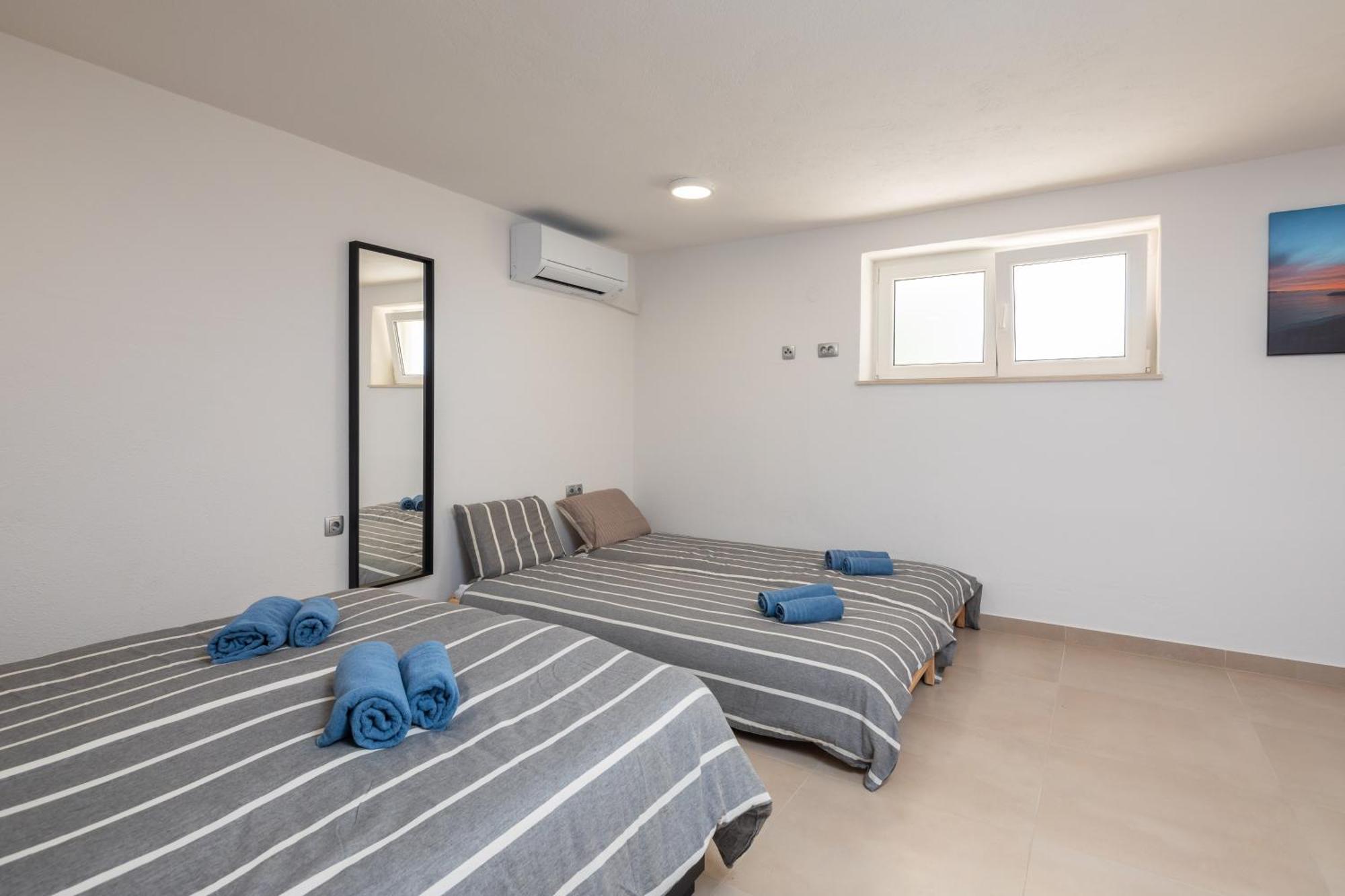 Sunshine Suites Omis Luaran gambar