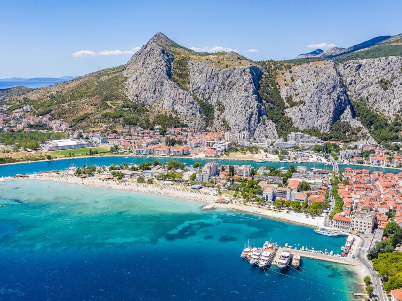 Sunshine Suites Omis Luaran gambar